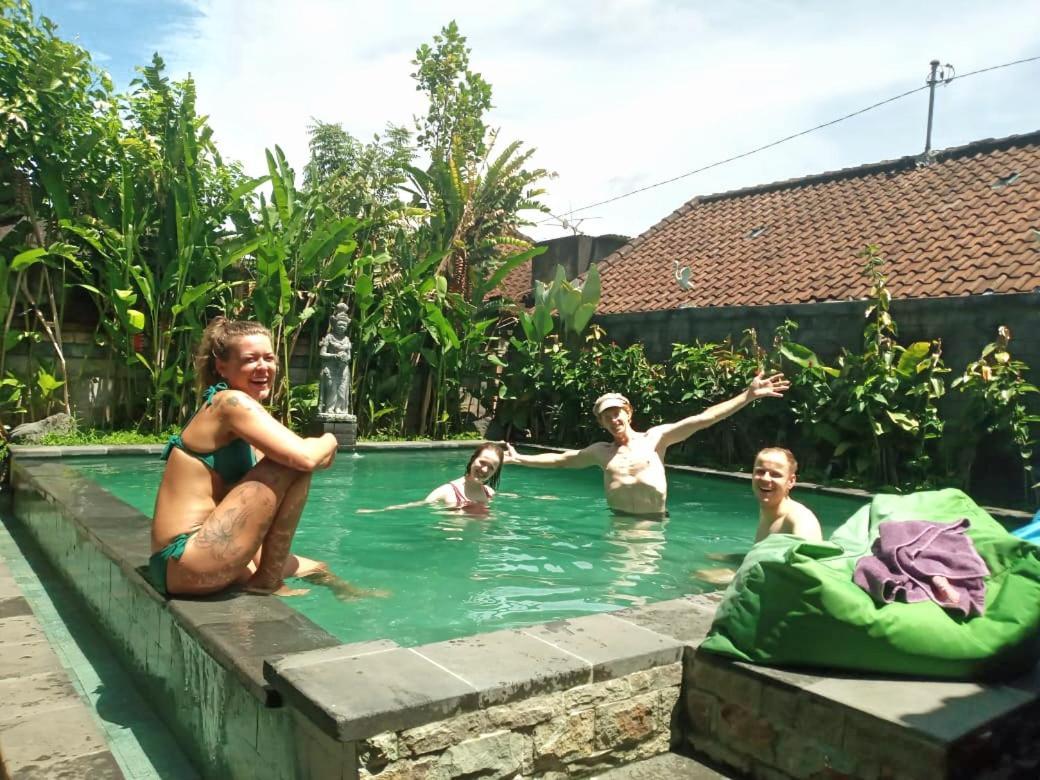 Auberge de jeunesse The Wayan House à Ubud Extérieur photo